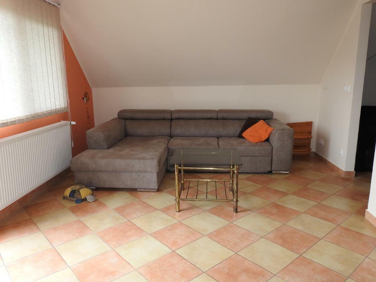 Petra Apartmanház Badacsonytomaj Exterior foto